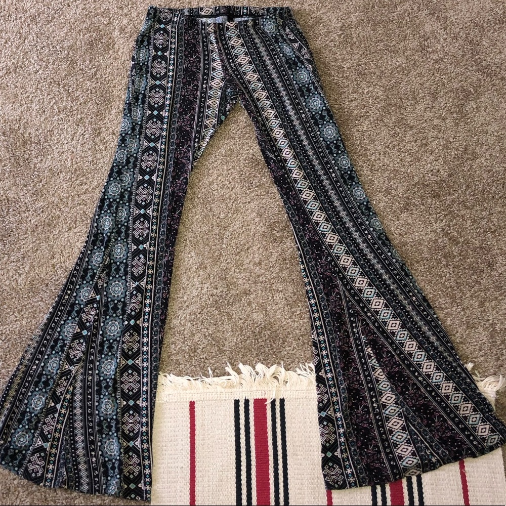 Full tilt super comfy flare pants.